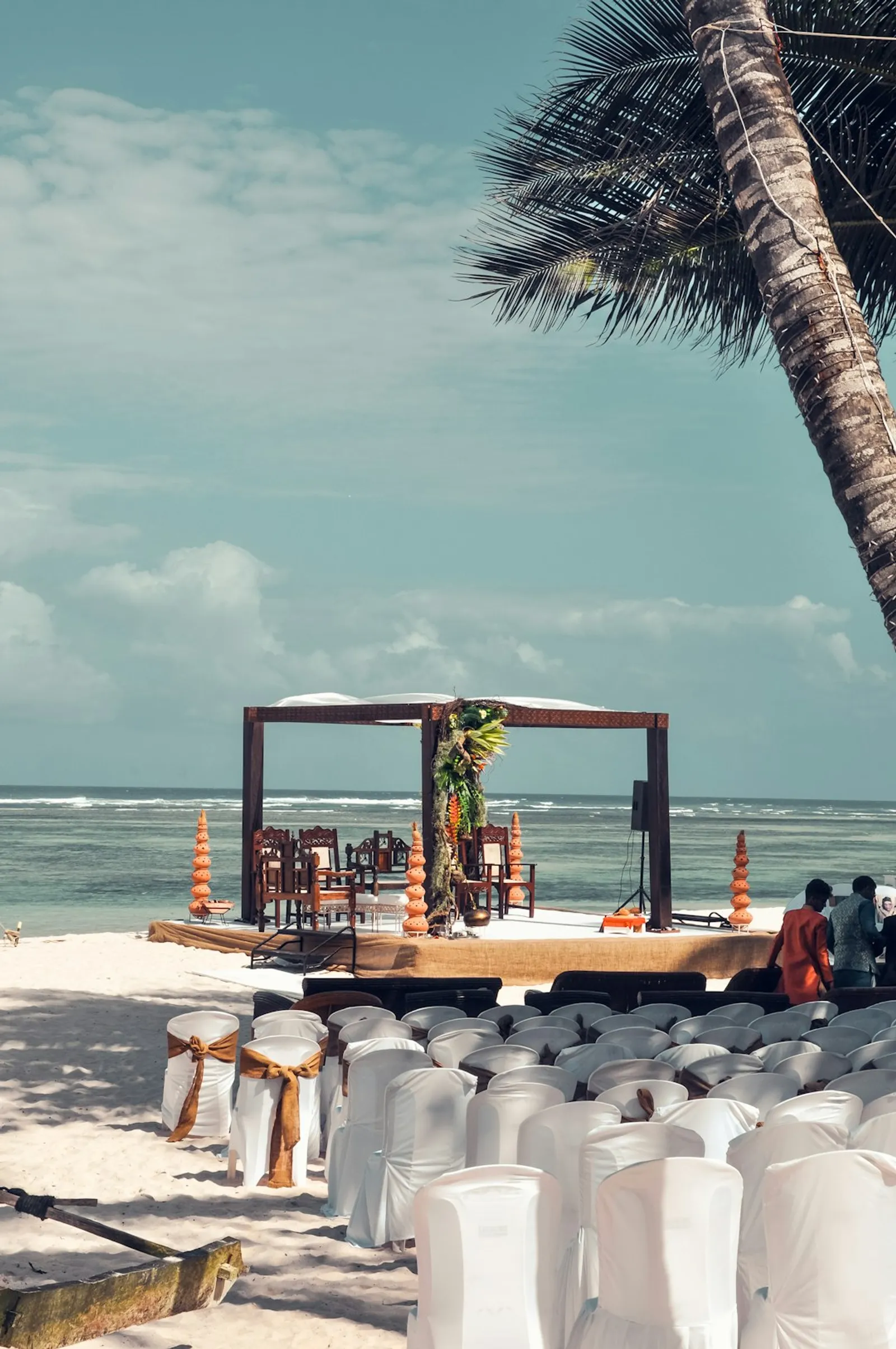 Destination Wedding Entertainment: Tips for a Memorable Celebration AbroadIllustration