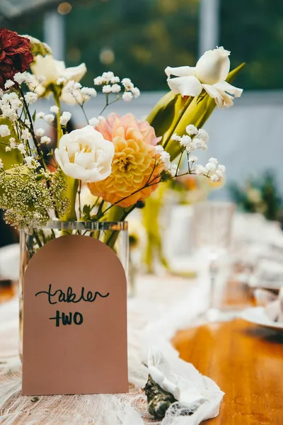 Budget-Friendly Wedding Decor IdeasIllustration